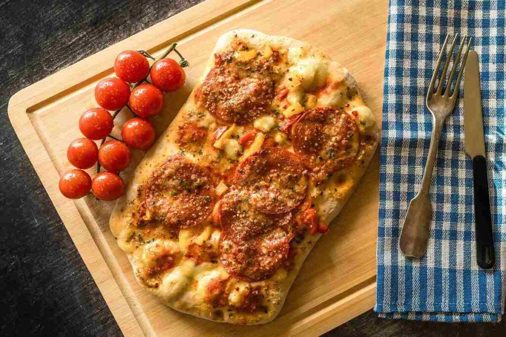 Tomatoes Pizza